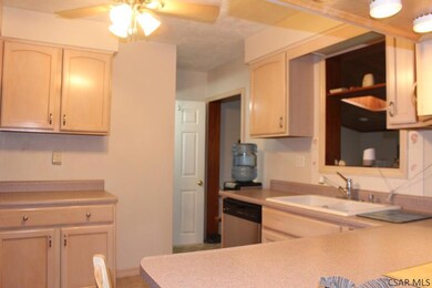 1920 Pitt Ave, Johnstown, PA 15905 - photo 3