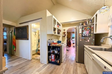 1018 7th St NW, Salem, OR 97304 - photo 5