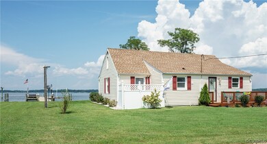 998 Fort Lowry Ln, Dunnsville, VA 22454 - photo 2