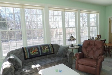 Fantastic 4 season sunroom!