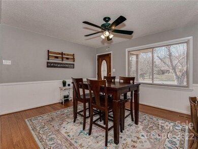 630 Poplar Dr, Shelby, NC 28152 - photo 6