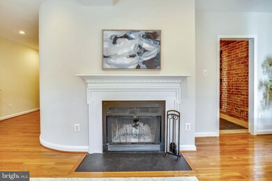 1833 California St NW unit 301, Washington, DC 20009 - photo 4