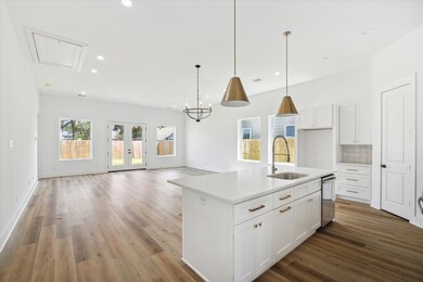 807 Graceland St, Houston, TX 77009 - photo 7