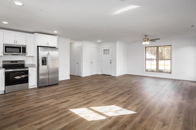 335 Knight Dr, Tuscumbia, AL 35674 - photo 7