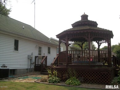 104 Tuttle Dr, Harrisburg, IL 62946 - photo 4