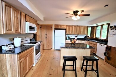 5 New Templeton Rd, Hubbardston, MA 01452 - photo 5