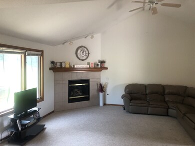 7630 Maeve Dr, Fort Wayne, IN 46835 - photo 2