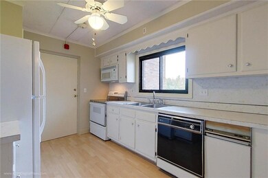 510 Child St unit 104B, Warren, RI 02885 - photo 5