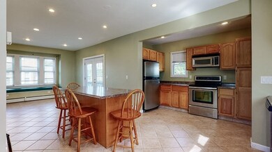59 Francis St, Worcester, MA 01606 - photo 2