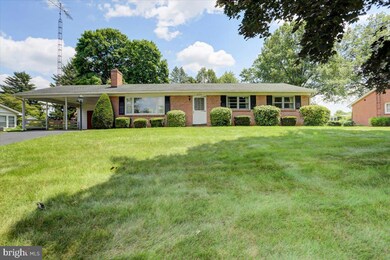 2934 Jefferson Dr, Chambersburg, PA 17201 - photo 2