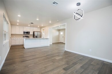 810 NW 9th St, Bentonville, AR 72712 - photo 7