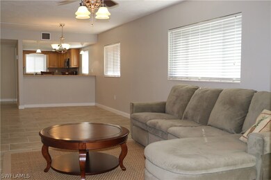 LR looking toward dinning area