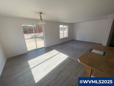 844 SE Maliah Ave, Madras, OR 97741 - photo 5