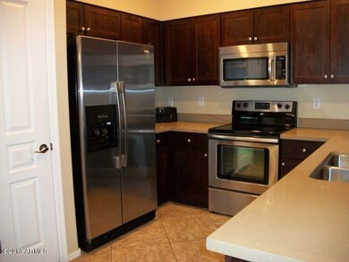 Upgraded Kitchen-Granite & Stainless St