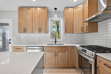 1052 Ticonderoga Trail, Saint Paul, MN 55123 - photo 6