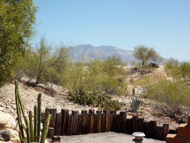 5961 N Mona Lisa Rd, Tucson, AZ 85741 - photo 2