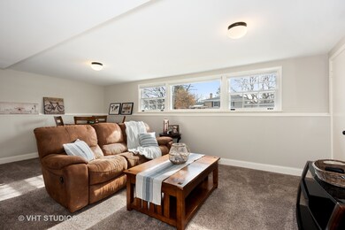 205 Sycamore Dr unit 11, Naperville, IL 60540 - photo 6