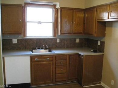 12913 Crennell Ave, Cleveland, OH 44105 - photo 2