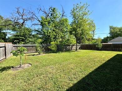 2640 Dalview St, Houston, TX 77091 - photo 5