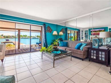 8121 Bayshore Dr, Treasure Island, FL 33706 - photo 6