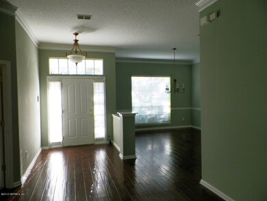 Entry_dining room