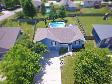 1703 Longhorn Ln, Raymore, MO 64083 - photo 5