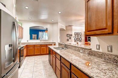 Kitchen - Breakfast Bar / Granite