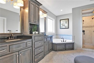 9708 Shady Bend Cir, Lenexa, KS 66227 - photo 6