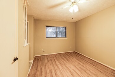 353 Dawn Hill Dr, Friendswood, TX 77546 - photo 4