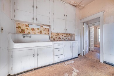 520-7Street-Baldwin-9