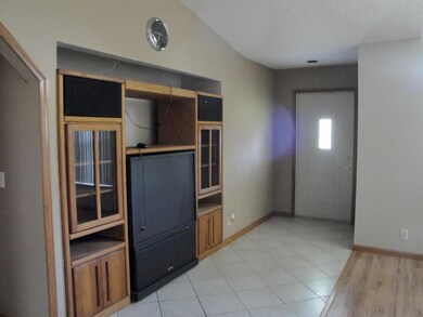 Wall Unit LR