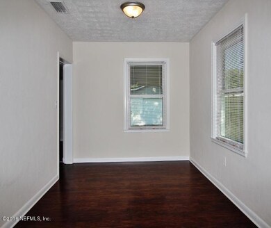 5215 Colonial Ave, Jacksonville, FL 32210 - photo 4