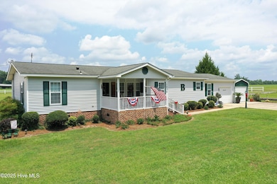 1212 S Creek Rd, Orrum, NC 28369 - photo 3