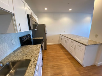 875 Elm St unit 903, Manchester, NH 03101 - photo 5