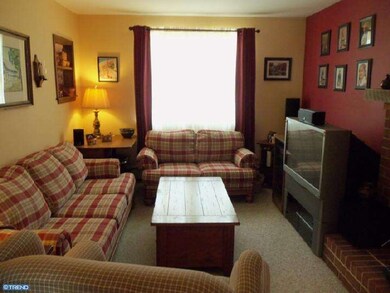 13 Roosevelt Dr, Boyertown, PA 19512 - photo 5