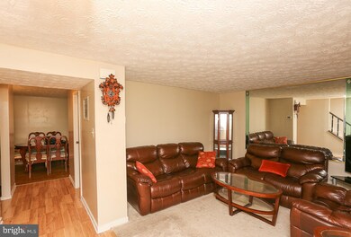 74 Windersal Ln, Parkville, MD 21234 - photo 3