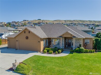 1557 Huntwood Ln, East Wenatchee, WA 98802 - photo 2