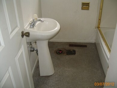 1010 18th St SW, Cedar Rapids, IA 52404 - photo 6