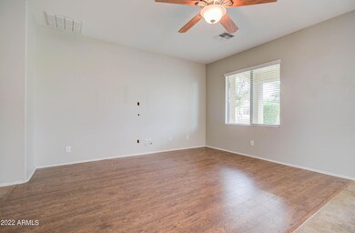 3901 S Salt Cedar St-6
