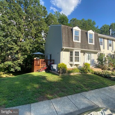 6121 Calico Pool Ln, Burke, VA 22015 - photo 2