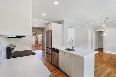 574 Dobbin Rd, Charleston, SC 29414 - photo 5