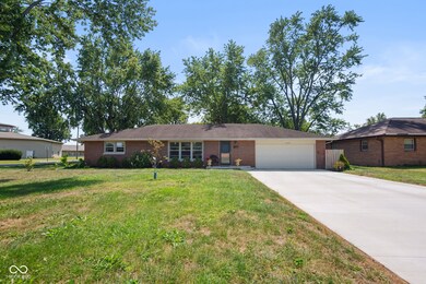 2239 Sims Dr, Columbus, IN 47203 - photo 2