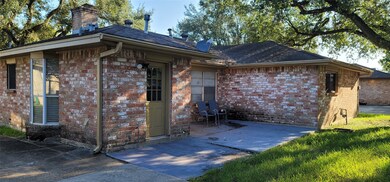 12010 Kirknoll Dr, Houston, TX 77089 - photo 5