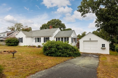 12 Cross St, Dennis Port, MA 02639 - photo 2