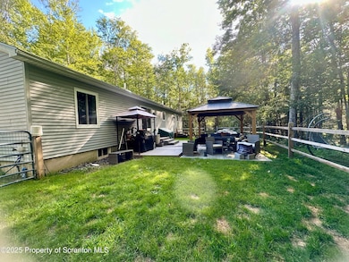 374 Fork Mountain Rd, Equinunk, PA 18417 - photo 4