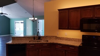 Kitchen / Living