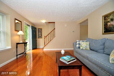 6015 Tree Swallow Ct, Columbia, MD 21044 - photo 4