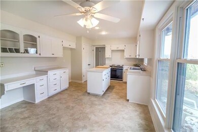 7775 Rosehill Rd, Shawnee, KS 66216 - photo 6