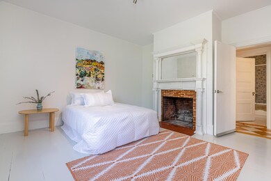 176 Vaughan St._W5_026