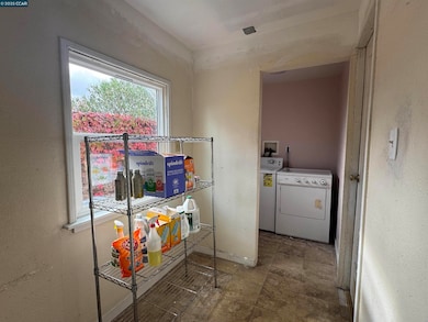 1043 Esther Dr, Pleasant Hill, CA 94523 - photo 4